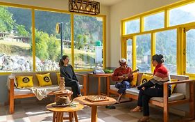 Hosteller Kareri